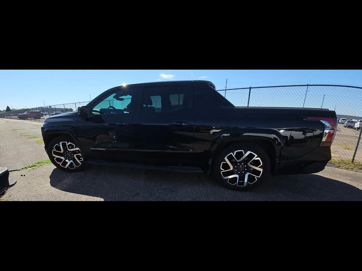 Used 2024 Black Chevrolet RST image 8