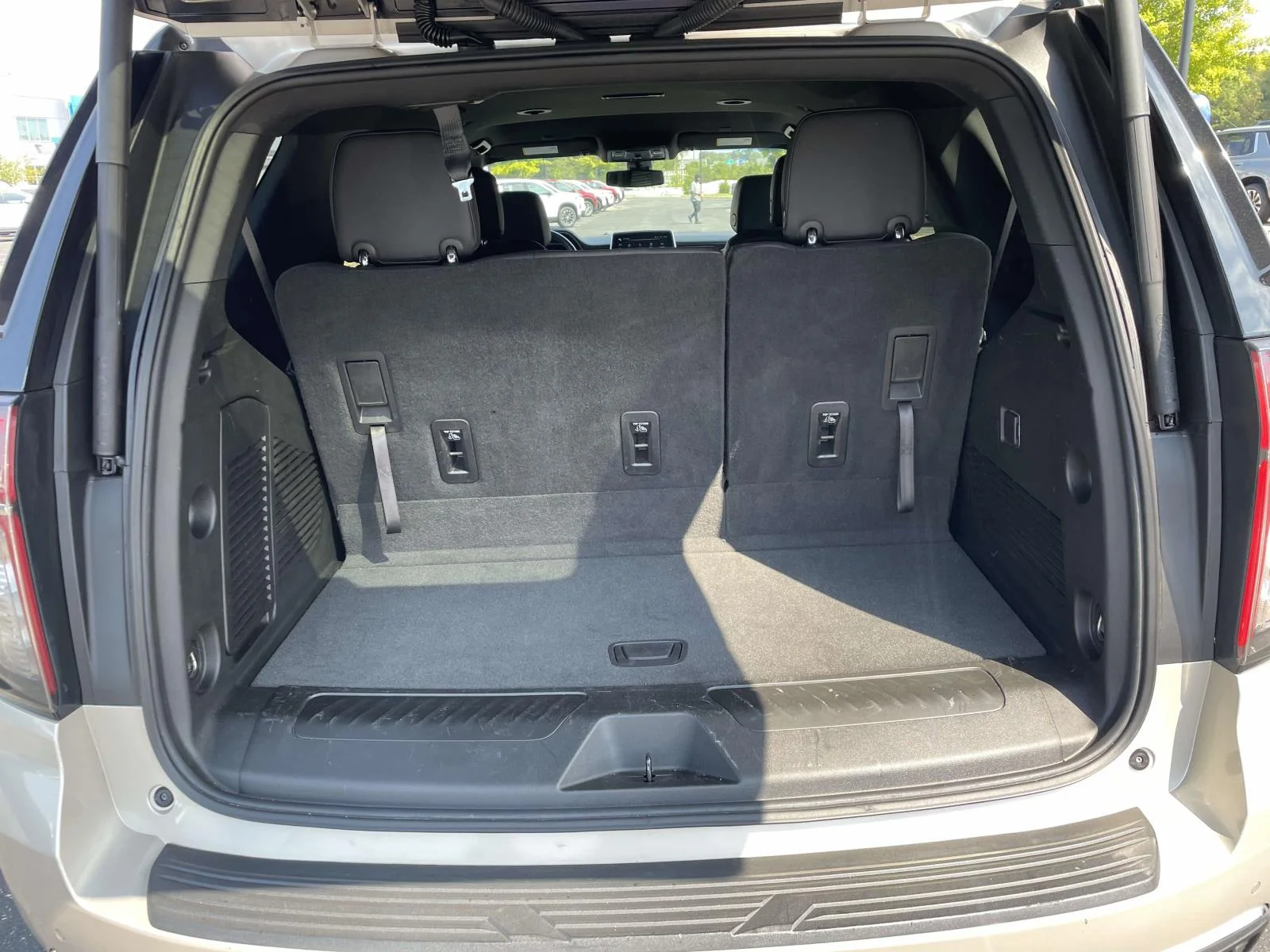 Used 2022 EMPIRE BEIGE METALLIC Chevrolet LT image 14