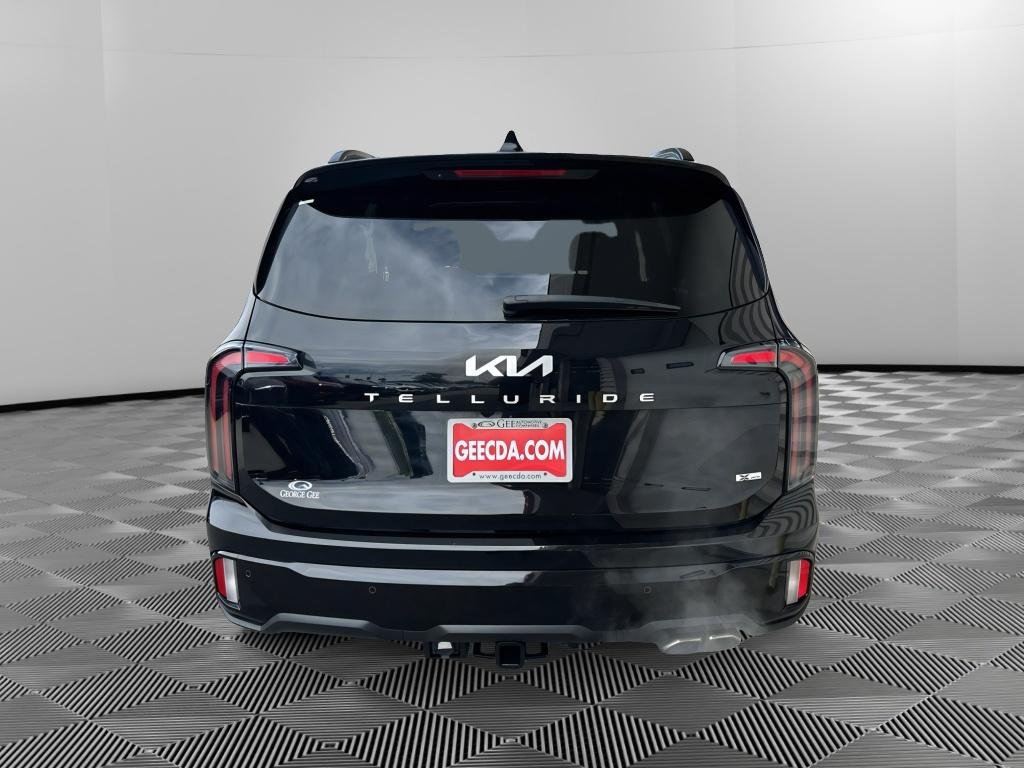 Used 2024 Ebony Black Kia SX Prestige X-Pro image 5