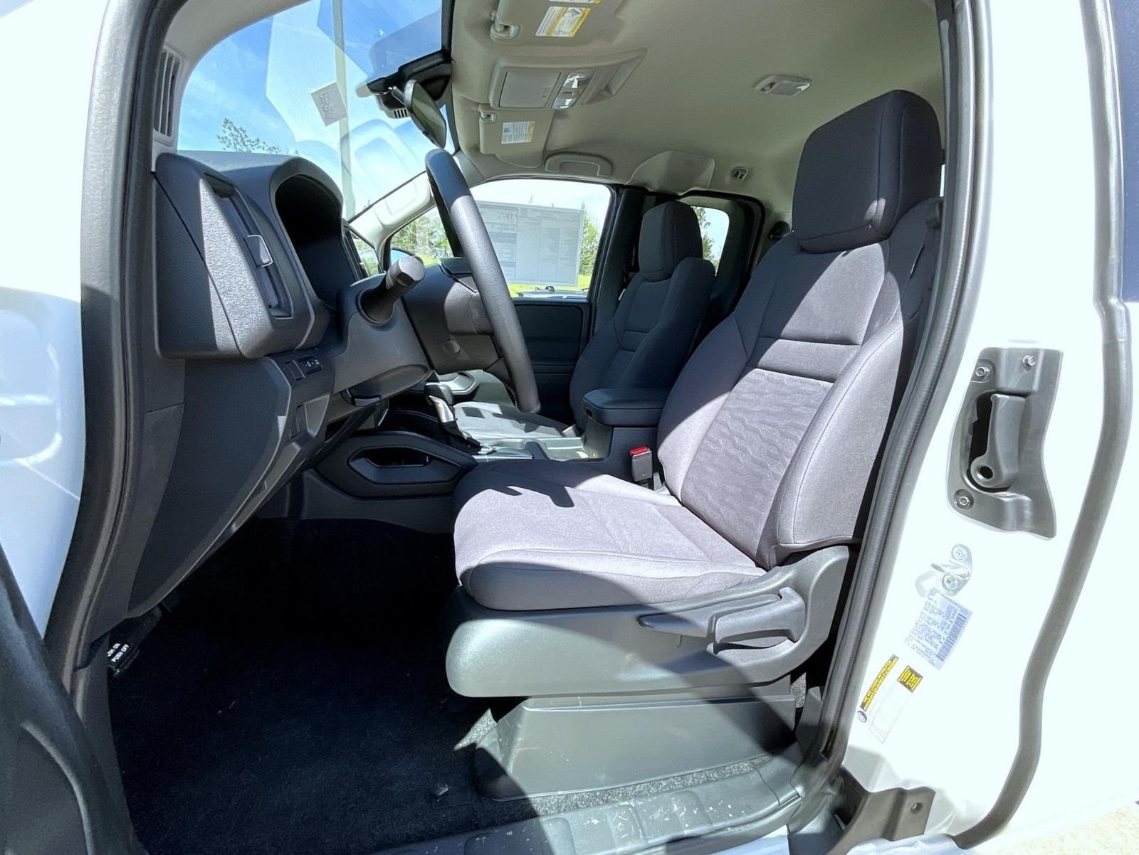 New 2026 Glacier White Nissan S image 10