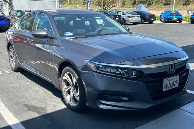 Used 2018 Modern Steel Metallic Honda EX image 2