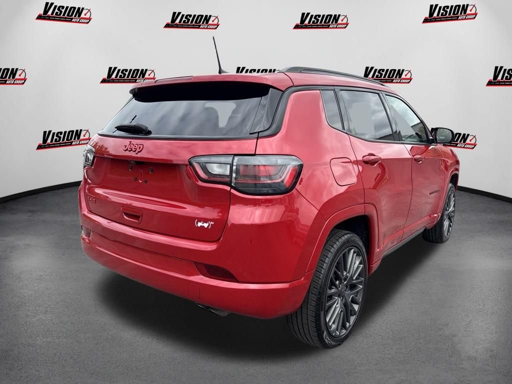Used 2022 Red Jeep Limited image 5
