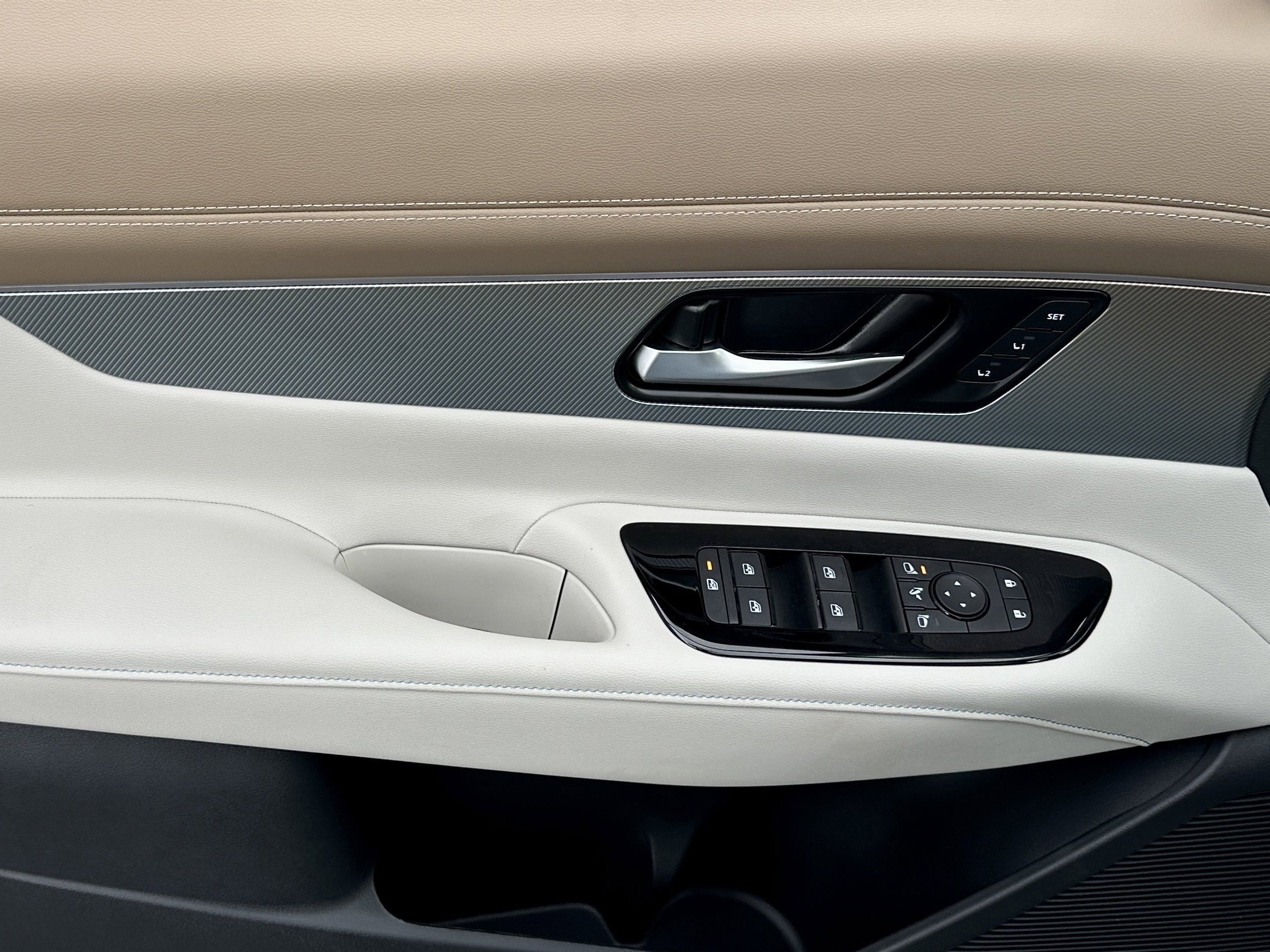 New 2026 Aurora Blue Pearl Metallic/Super Black Nissan Platinum image 28
