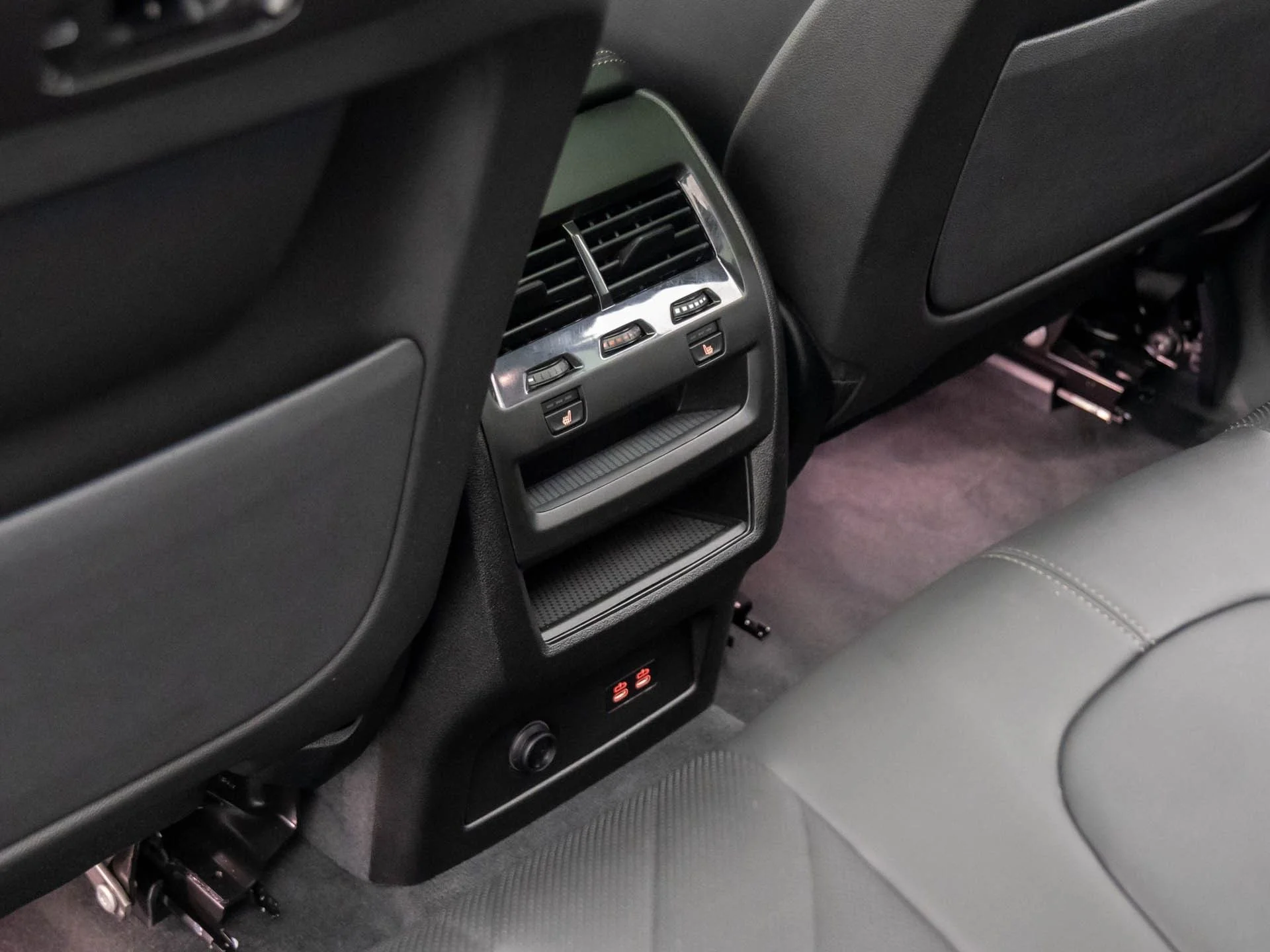 New 2026 Black BMW xDrive50e image 17