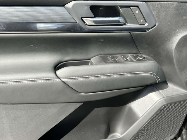 Used 2026 Ebony Twilight Metallic GMC Elevation image 44
