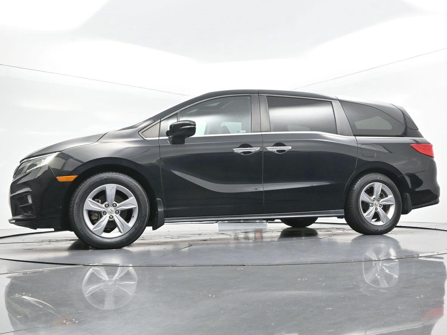 Used 2018 Crystal Black Pearl Honda EX-L image 46