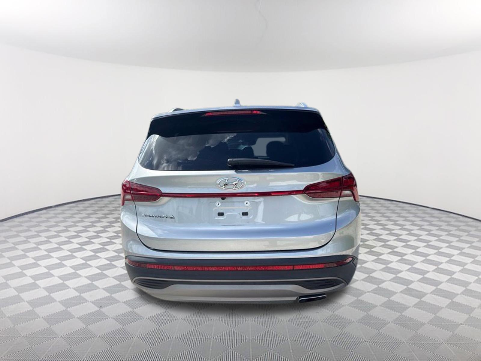 Used 2023 Shimmering Silver Hyundai SEL image 7