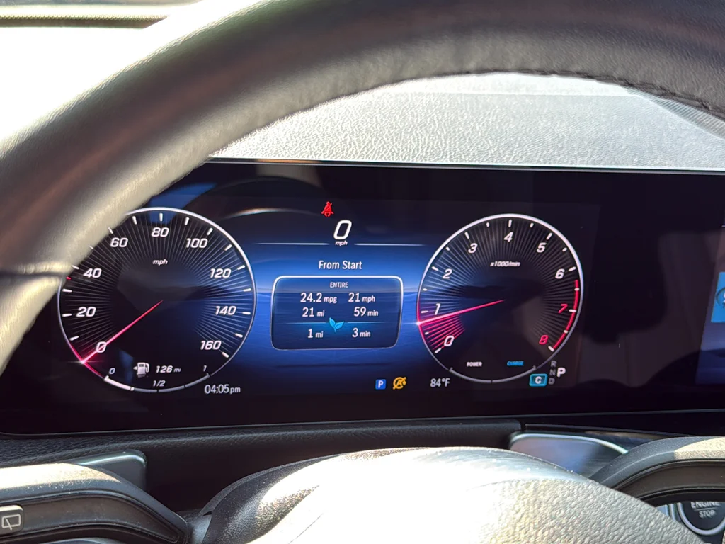 Used 2024  Mercedes-Benz GLB 250 image 37