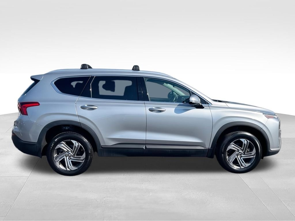 Used 2023 Silver Hyundai SEL image 9