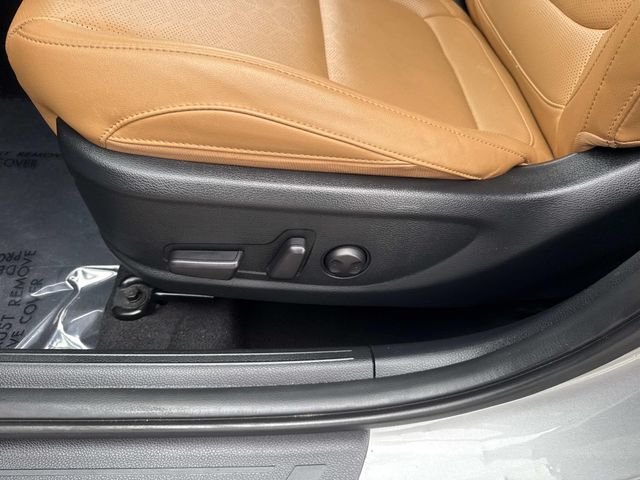 Used 2024 Steel Gray Kia SX image 22