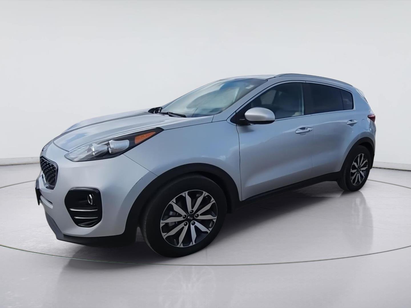 Used 2017 Silver Kia EX image 4