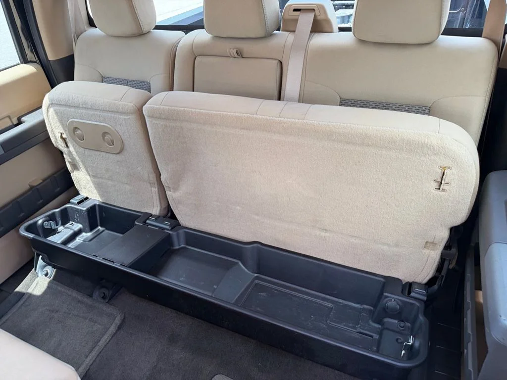 Used 2011 Black Ford XLT image 27