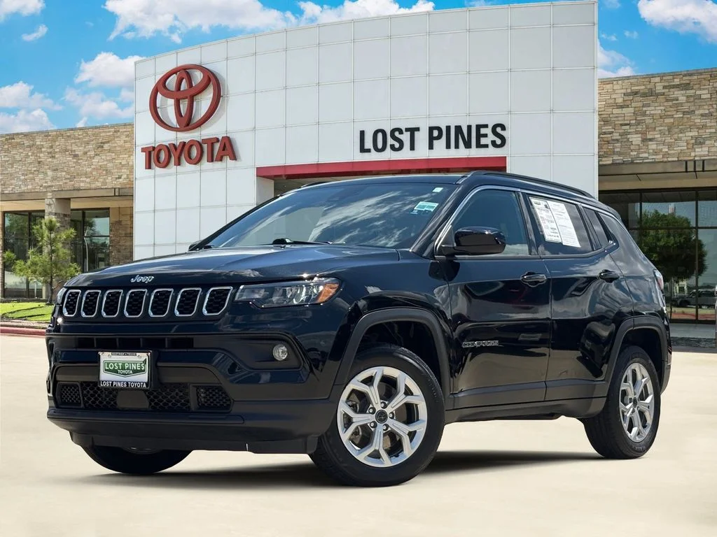 2025 Jeep Compass Latitude 4X4's photo
