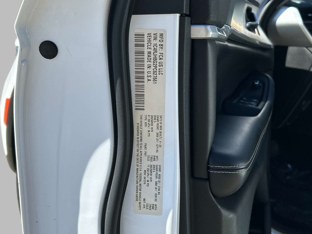 Used 2023 White Jeep Limited image 10