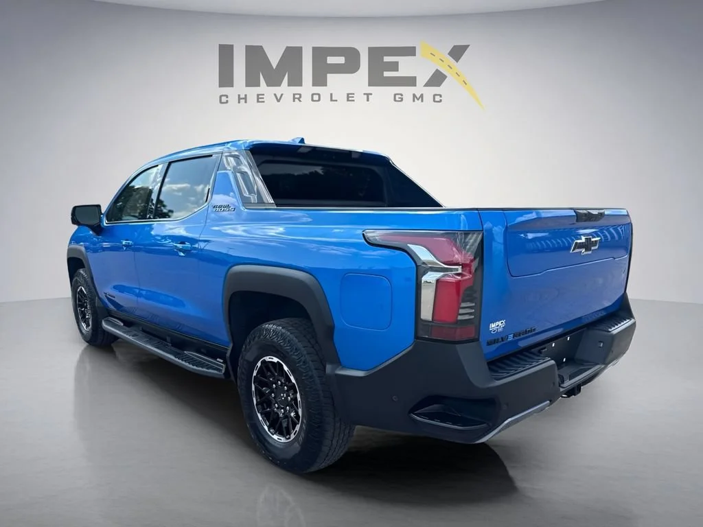 Used 2026 Riptide Blue Metallic Chevrolet Trail Boss - Max Range image 3
