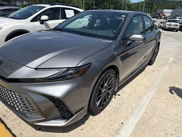 Used 2025  Toyota XSE image 3