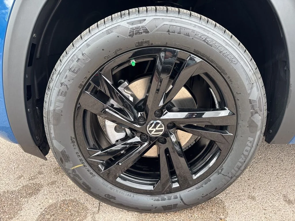 2026 Volkswagen Atlas Cross Sport SEL R-LINE - Photo 9