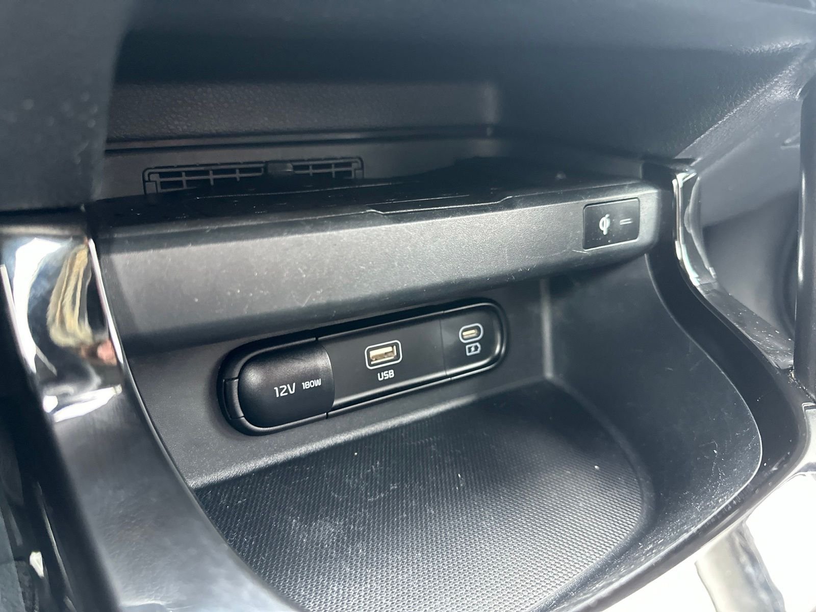 Used 2024 Orange Kia SX image 57