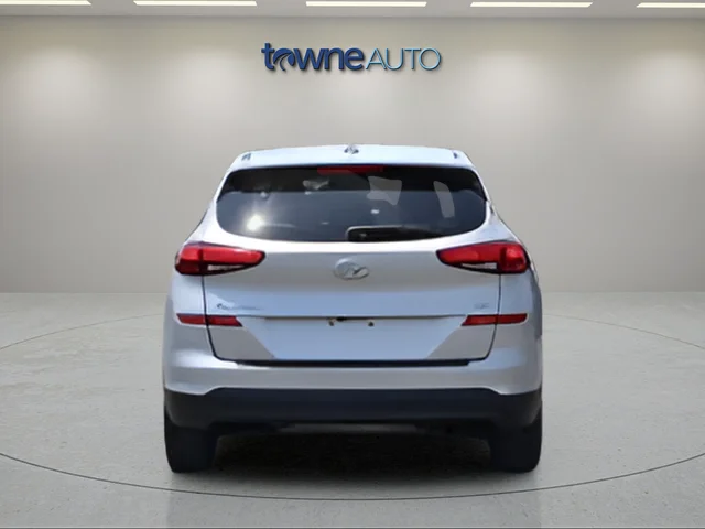 Used 2020 Silver Hyundai SE image 6