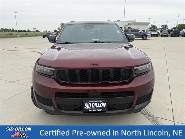 Used 2024 Velvet Red Pearlcoat Jeep Altitude image 4