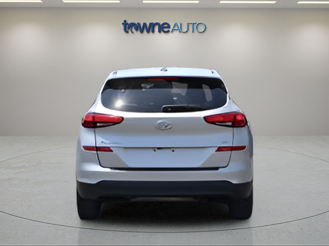 Used 2020 Silver Hyundai SE image 6