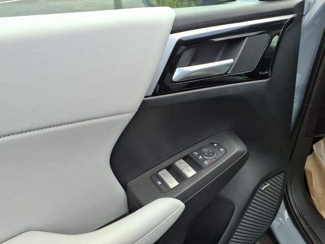 2026 Mitsubishi Outlander SE - Photo 8