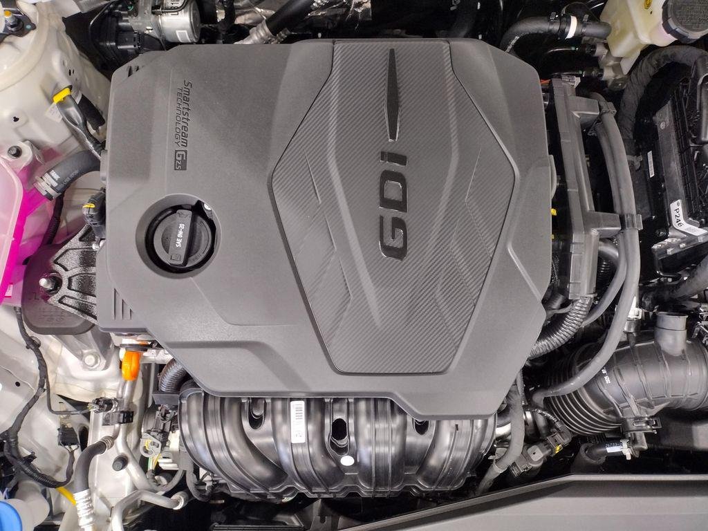 New 2026 White Hyundai SE image 6