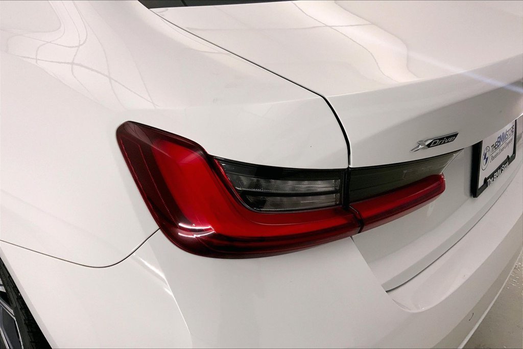 Used 2023 Alpine White BMW 330i xDrive image 28