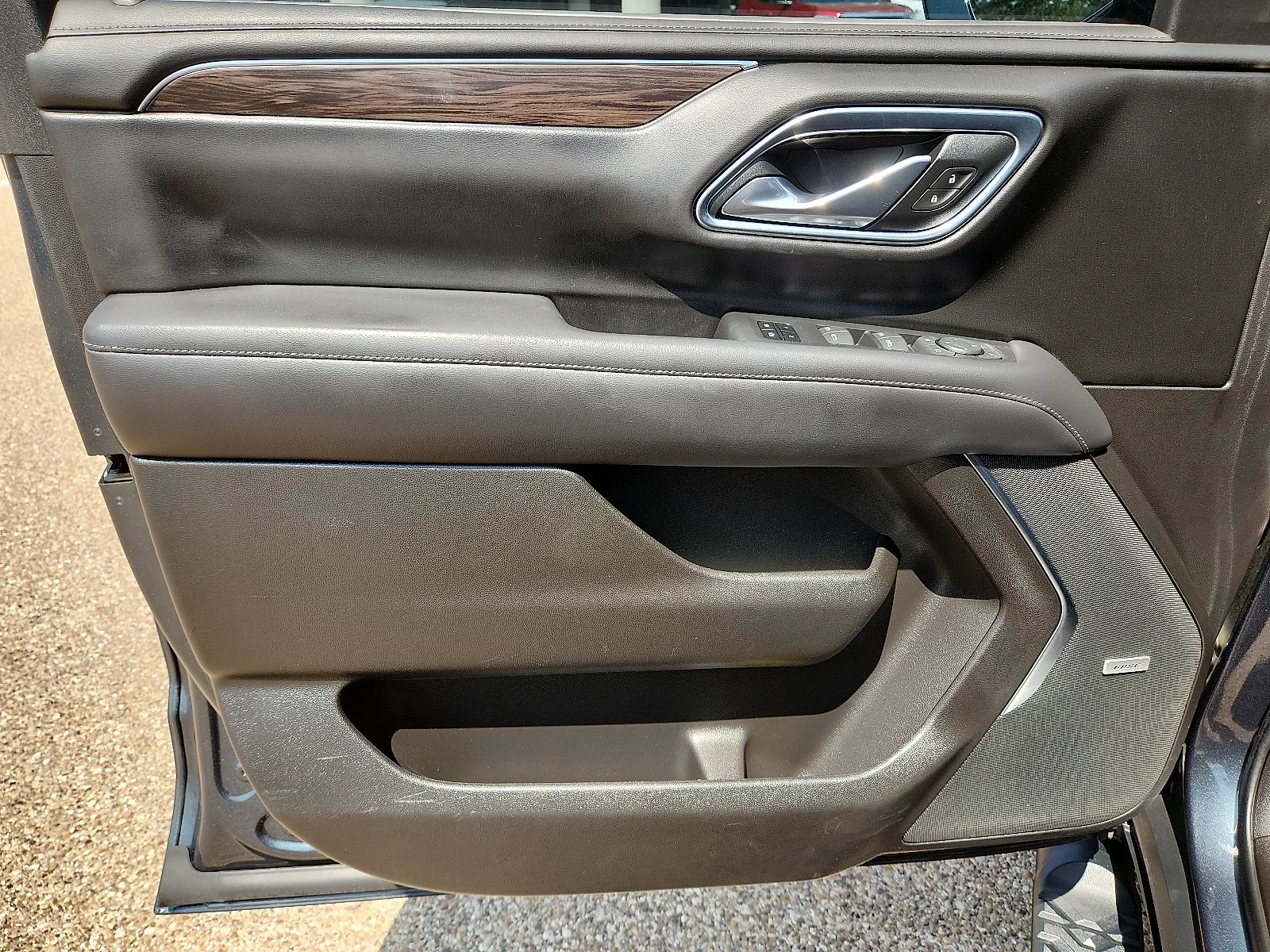 Used 2021 Shadow Gray Metallic Chevrolet Z71 image 13