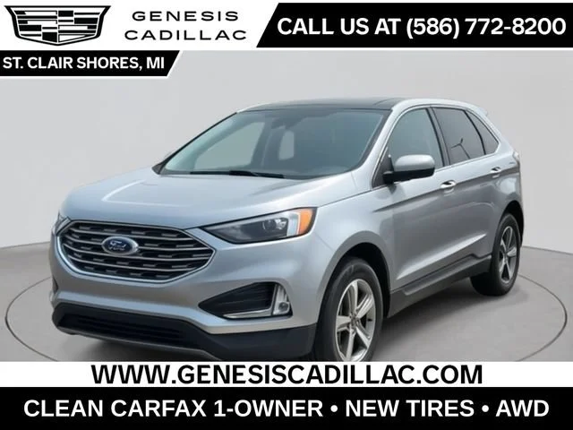 Used 2022 Silver Ford SEL image 1