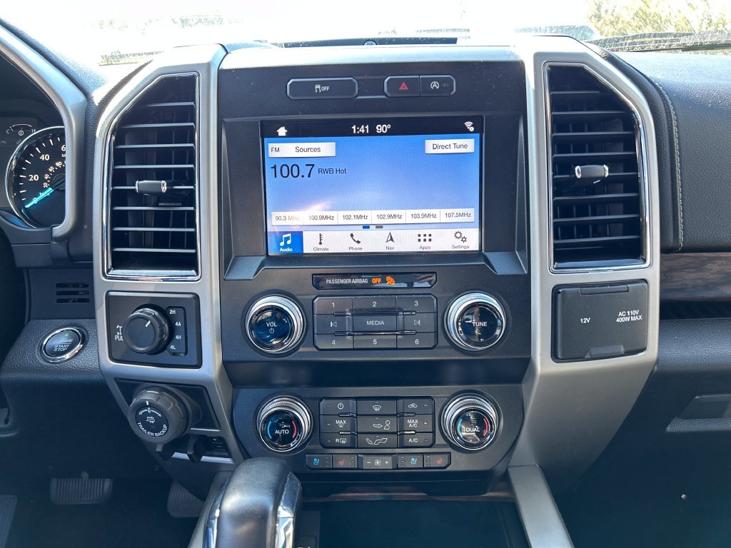 Used 2019  Ford  image 18