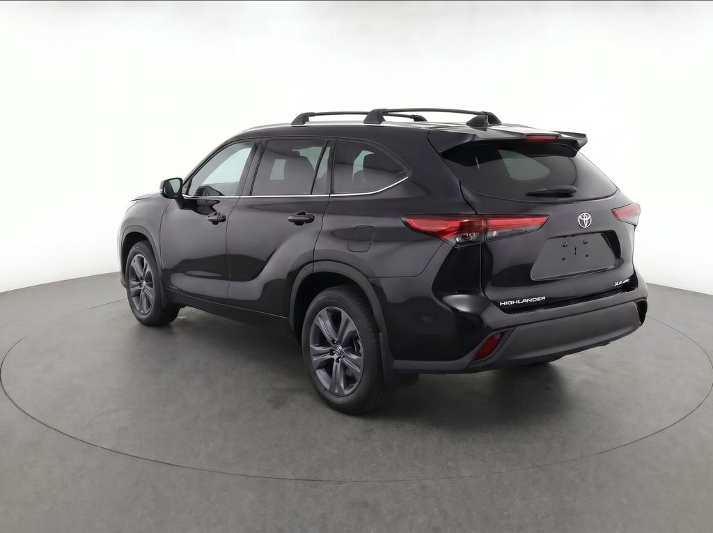 Used 2023 Black Toyota XLE image 25