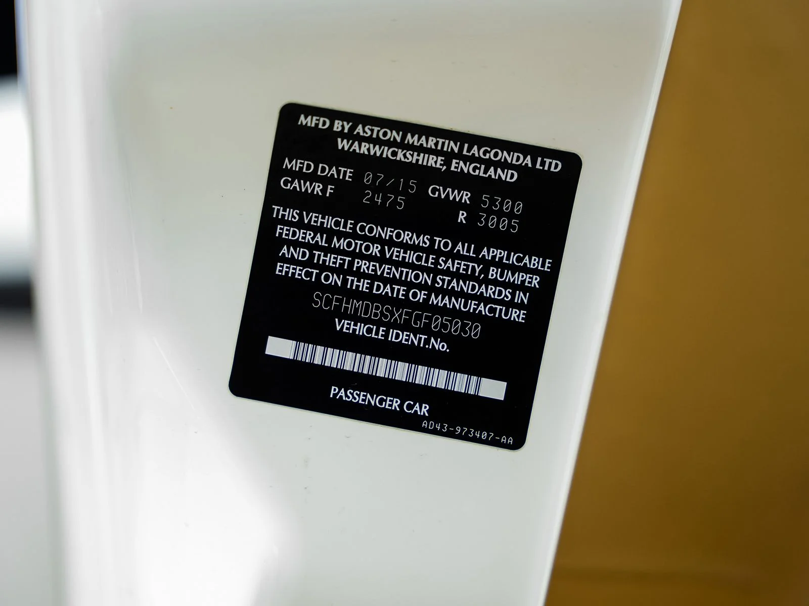 Used 2015 White Aston Martin Base image 64