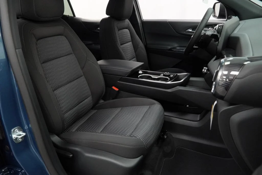 2027 Chevrolet Equinox LT - Photo 36