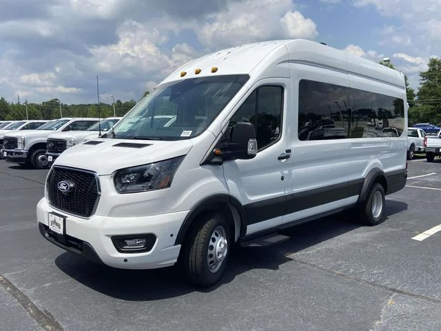 New 2026 White Ford XLT image 5