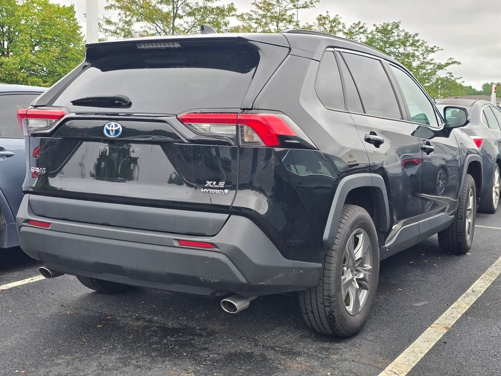 Used 2022 Black Toyota XLE image 7