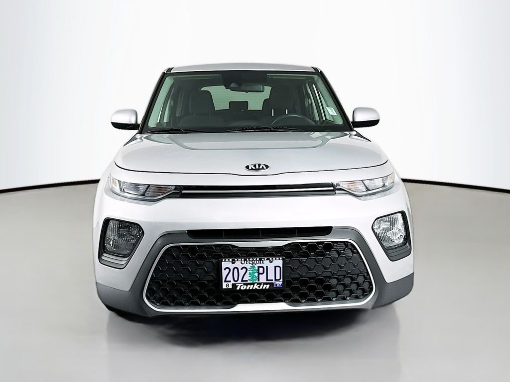 Used 2021 Sparkling Silver Kia S image 3