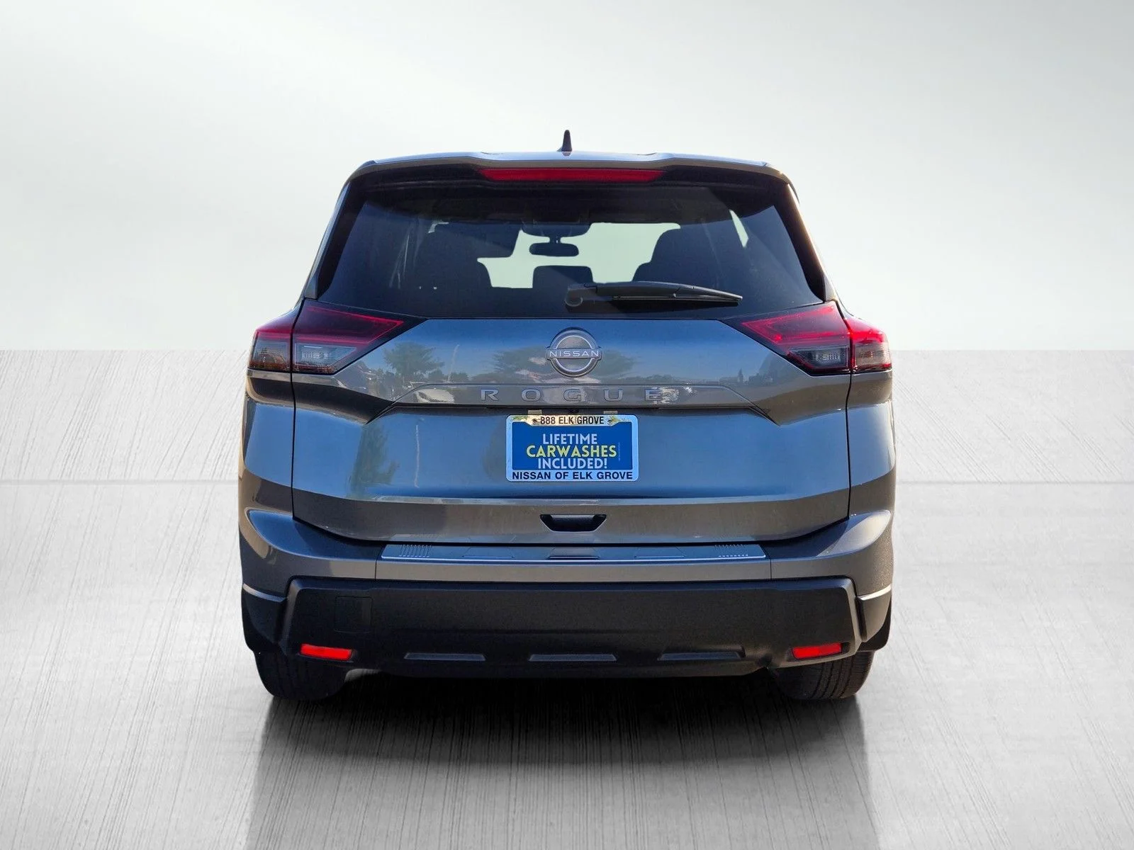 Used 2026 Gun Metallic Nissan SV image 5