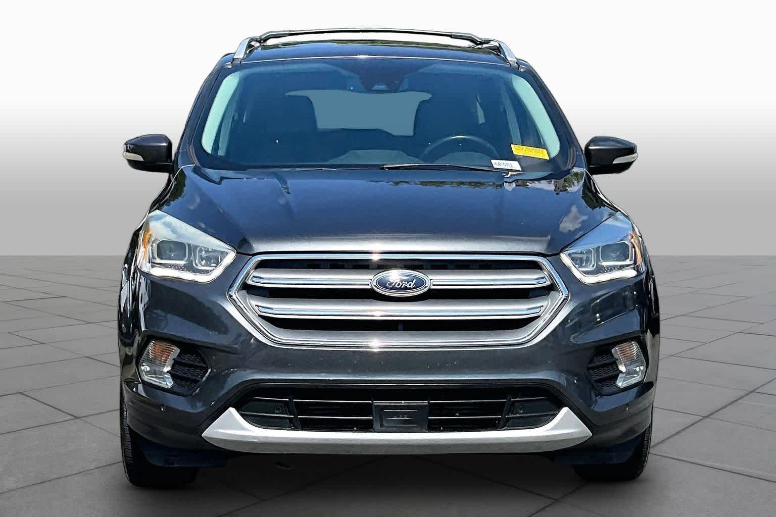 Used 2017 Magnetic Ford Titanium image 4