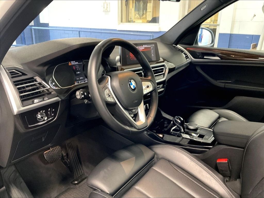 Used 2022 White BMW xDrive30i image 8