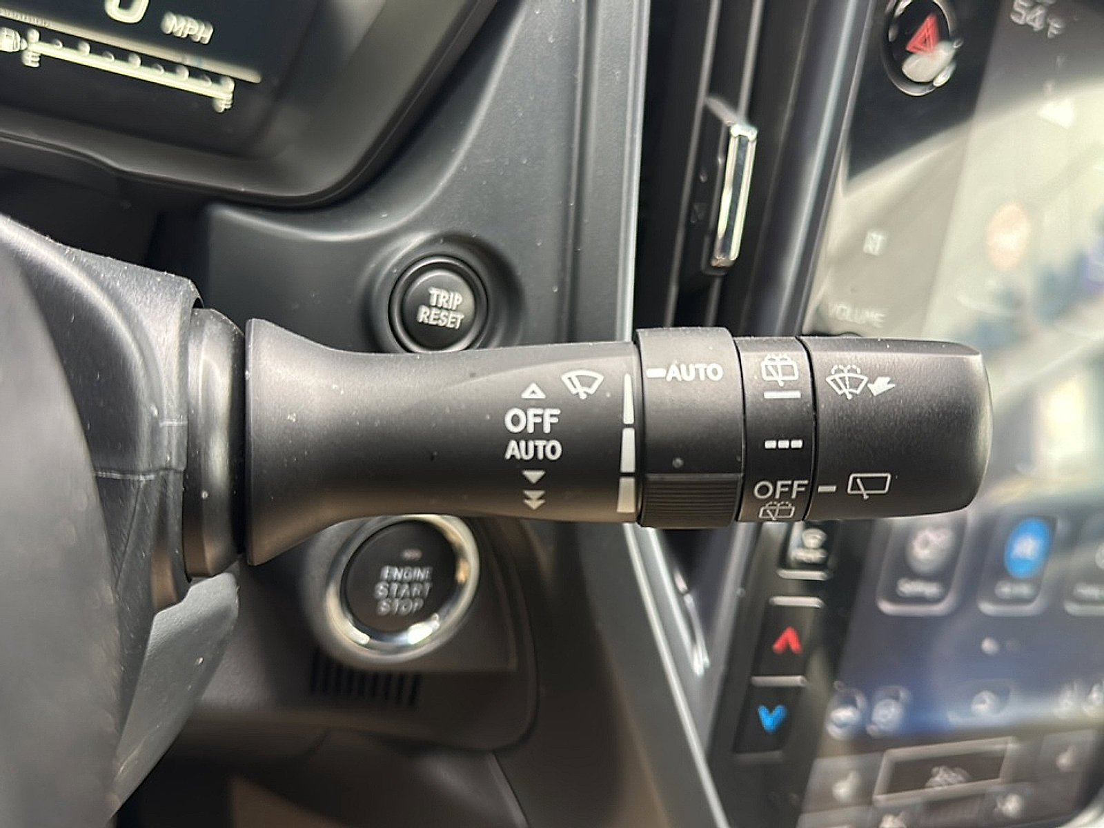 Used 2025 Crystal White Pearl Subaru Limited Hybrid image 33