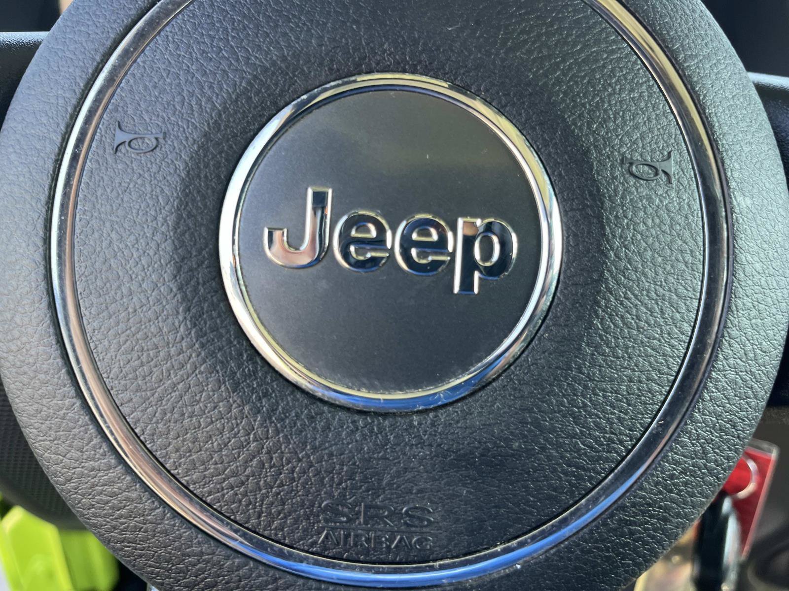 Used 2017 Hypergreen Clearcoat Jeep Sport image 26