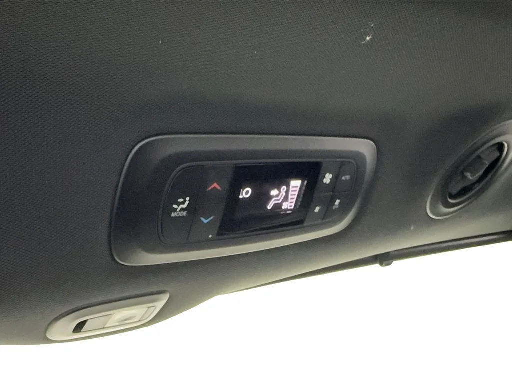 Used 2025 Black Chrysler Limited image 44