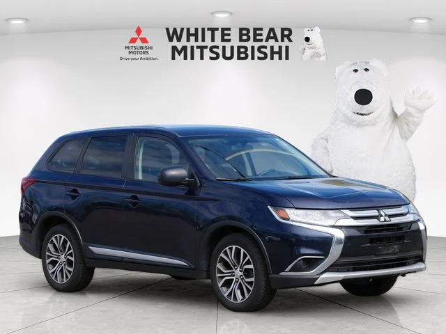 2016 Mitsubishi Outlander ES S-AWC's photo