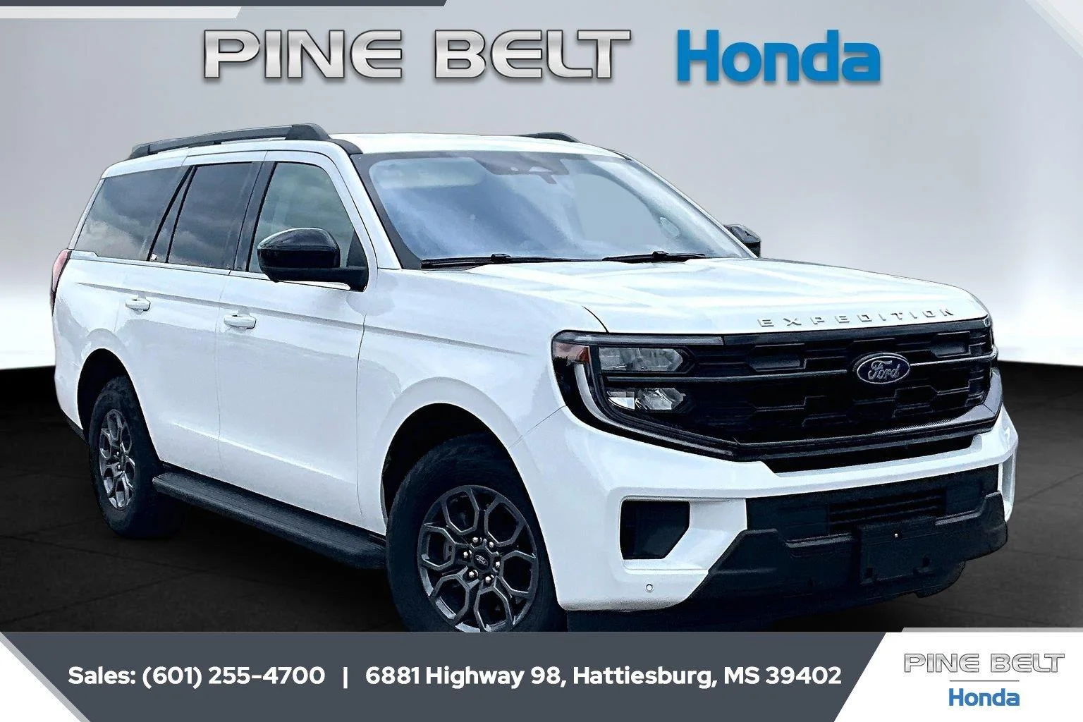 Used 2025 Oxford White Ford Active image 1