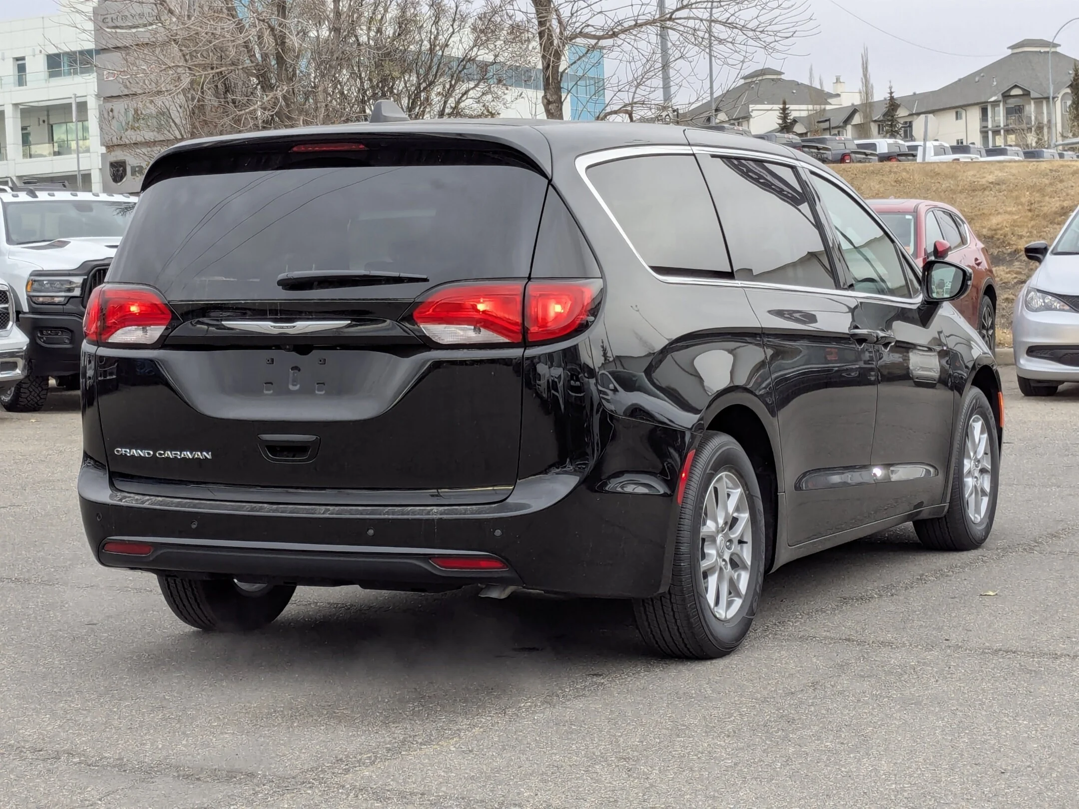 New 2026 Black Chrysler SXT - - FWD - Power Liftgate - Power Sliding Doors - Leather & More! image 8