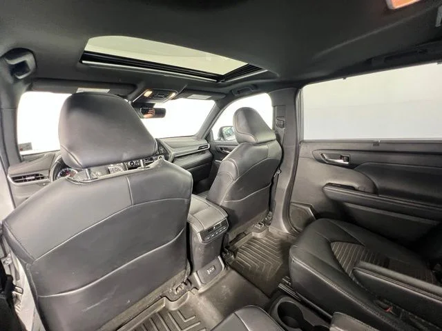 Used 2022 Silver Toyota XSE image 17
