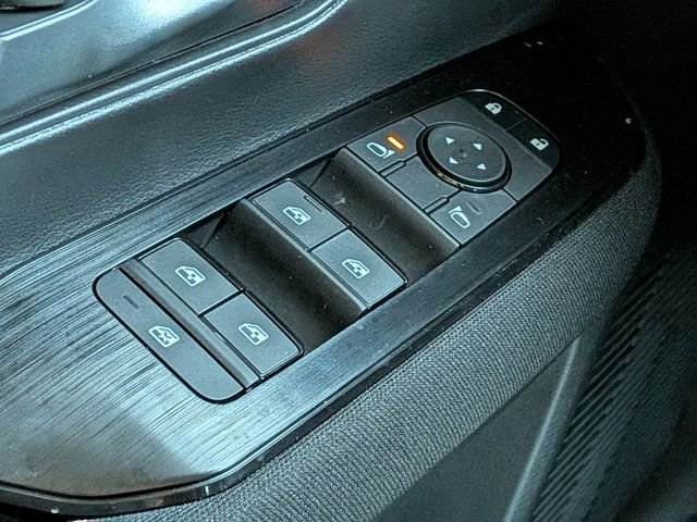 New 2026 Gray Nissan S image 21