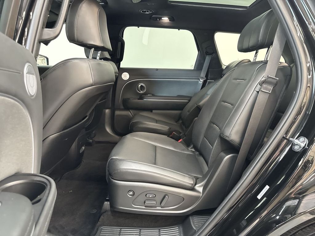 Used 2026 Abyss Black Hyundai Calligraphy image 16