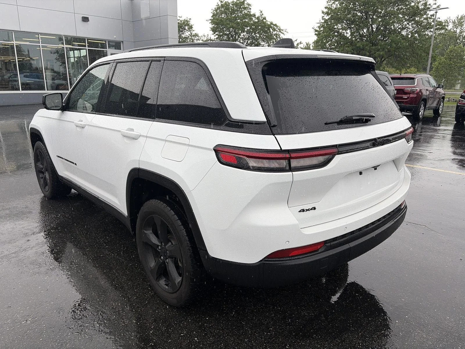 Used 2022 Bright White Clearcoat Jeep Altitude image 4